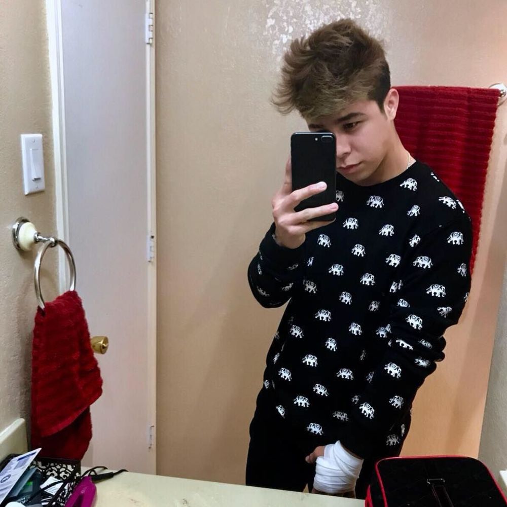 Meet your Posher, Nestor